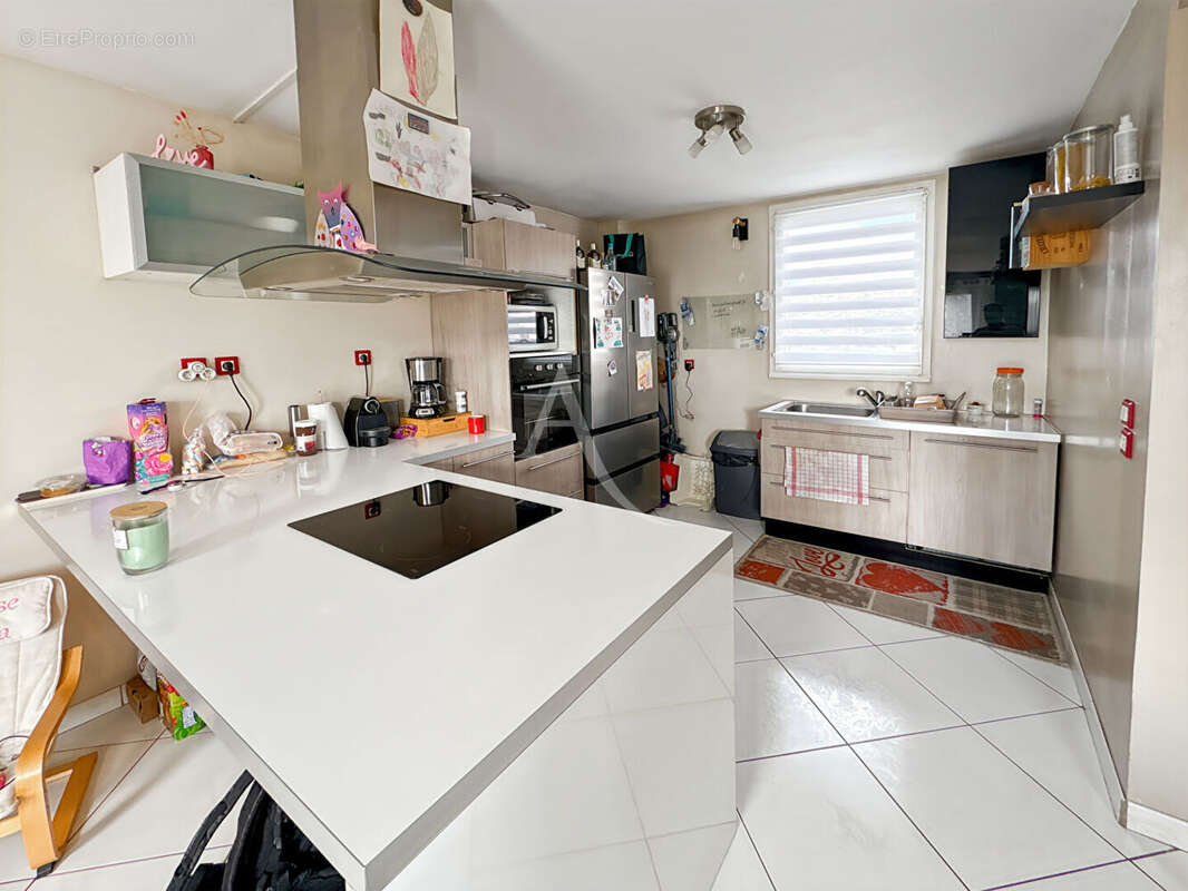 Maison à JOUY-LE-MOUTIER