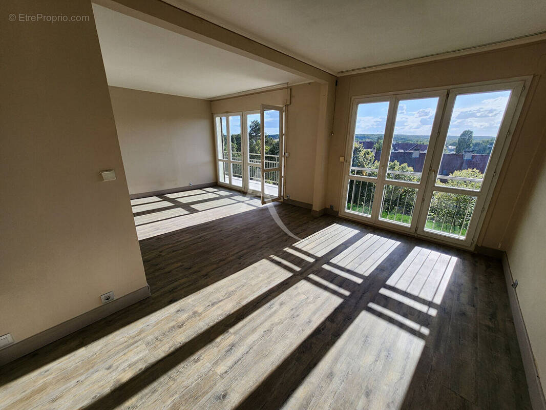 Appartement à DOURDAN