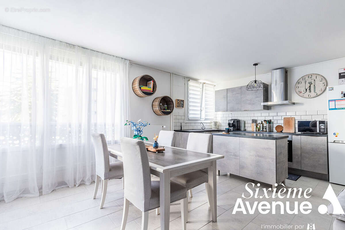 Appartement à CHILLY-MAZARIN