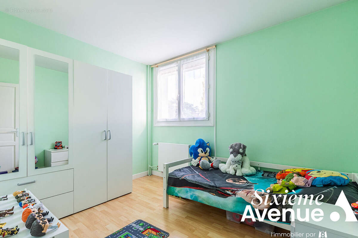 Appartement à CHILLY-MAZARIN