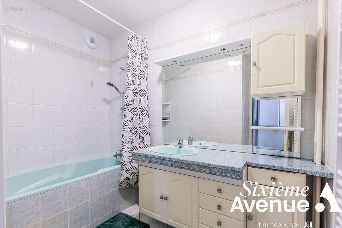 Appartement à CHILLY-MAZARIN