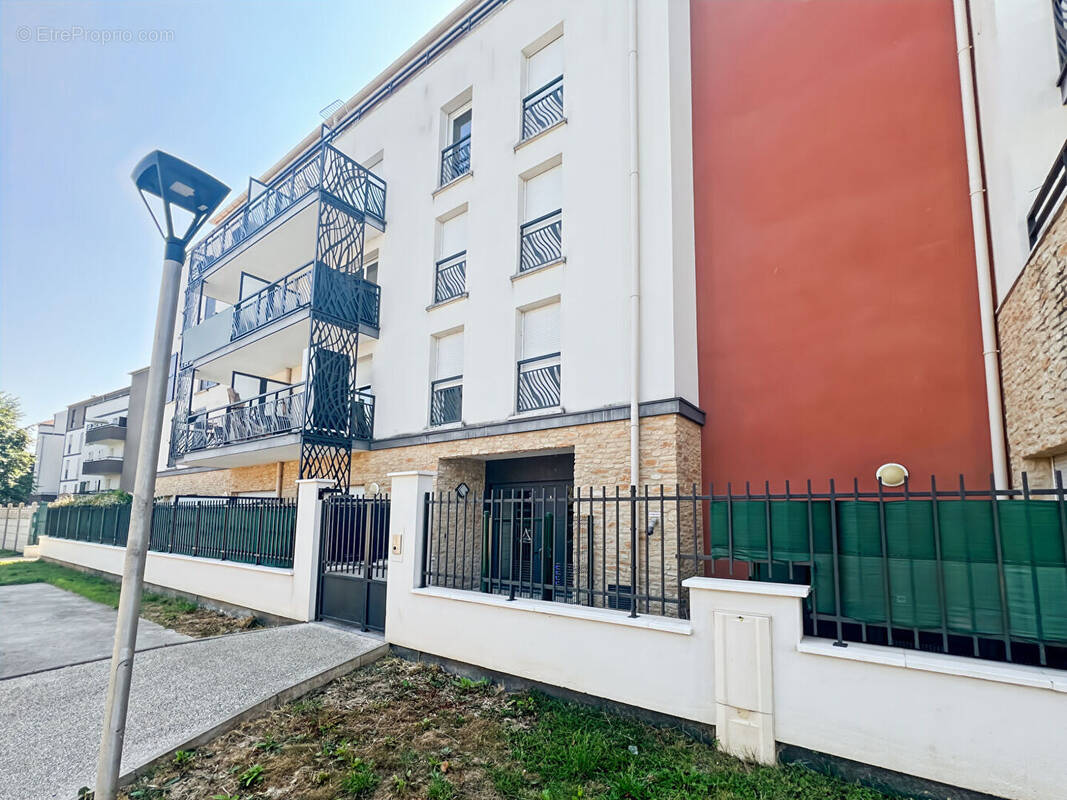 Appartement à SAINT-FARGEAU-PONTHIERRY