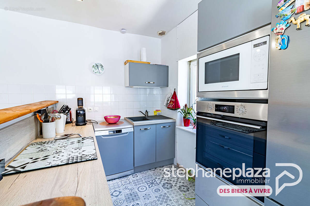 Appartement à PRIAY