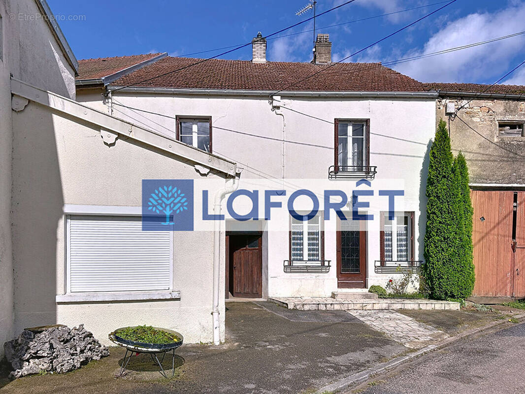 Maison à CHAMPSEVRAINE