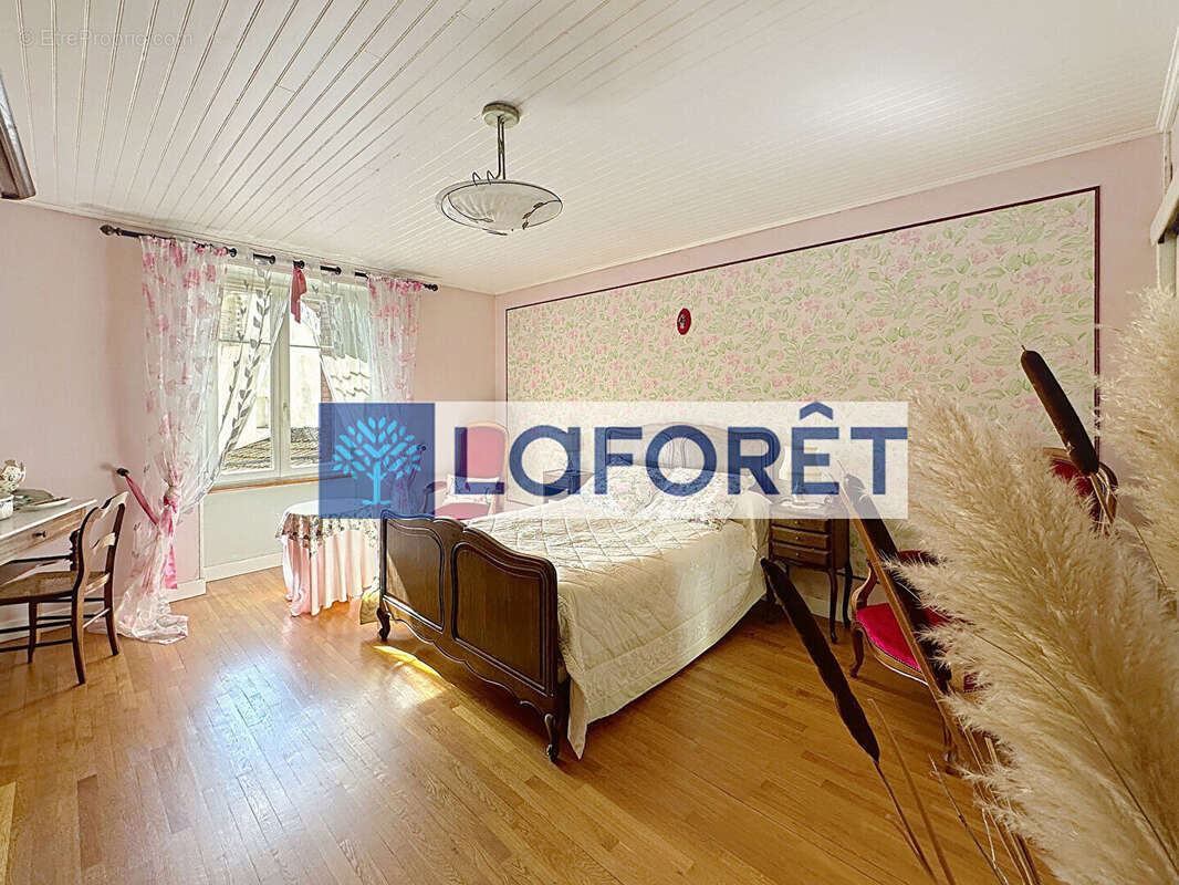 Maison à CHAMPSEVRAINE