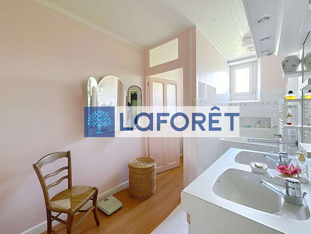 Maison à CHAMPSEVRAINE