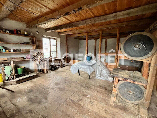 Maison à SAINT-JULIEN-DES-CHAZES