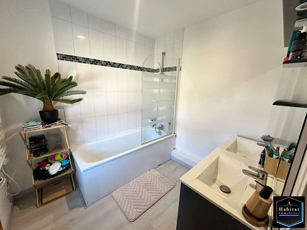 Appartement à OISSERY