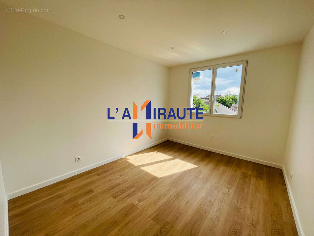 Maison à CARRIERES-SUR-SEINE