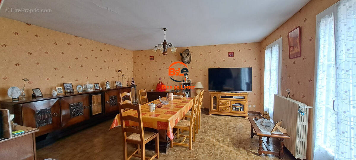 BSLE Immobilier Aigueperse maison 2 chambres grange jardin - Maison à AIGUEPERSE