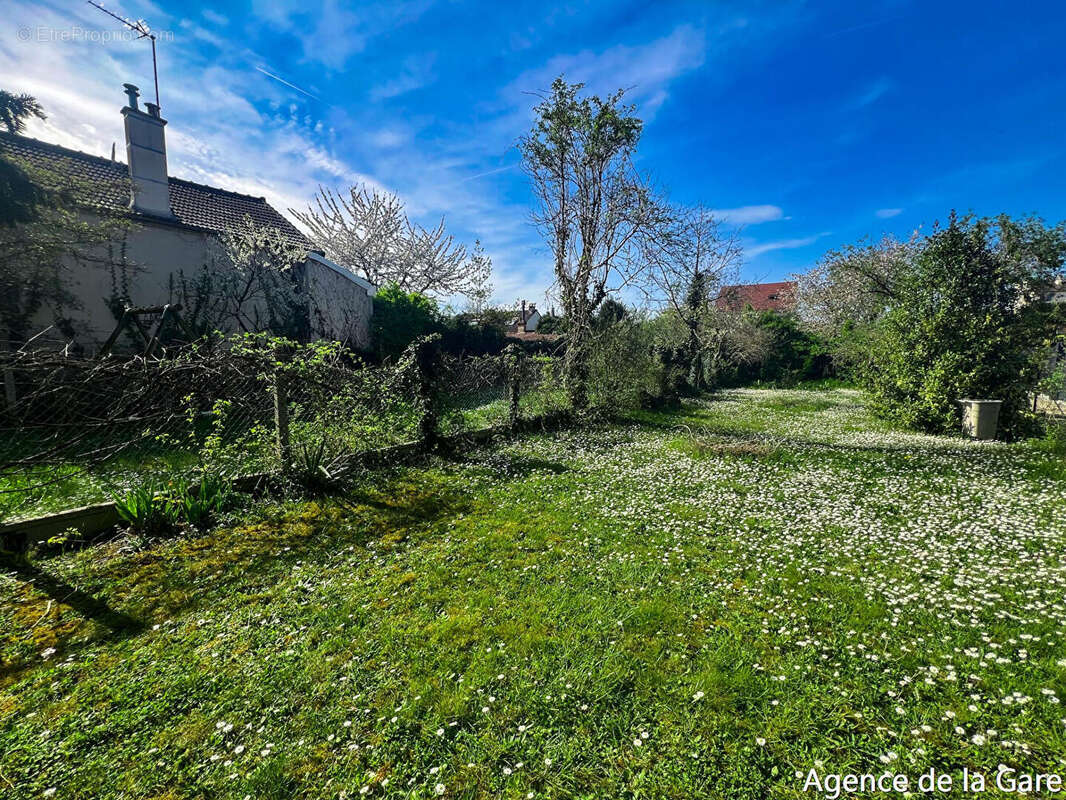 Maison à CARRIERES-SUR-SEINE