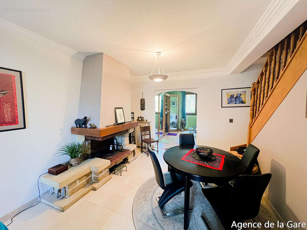 Maison à CARRIERES-SUR-SEINE