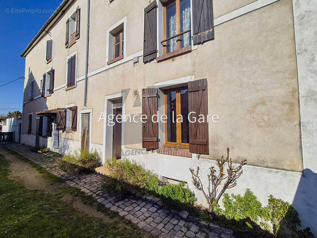 Appartement à CARRIERES-SUR-SEINE