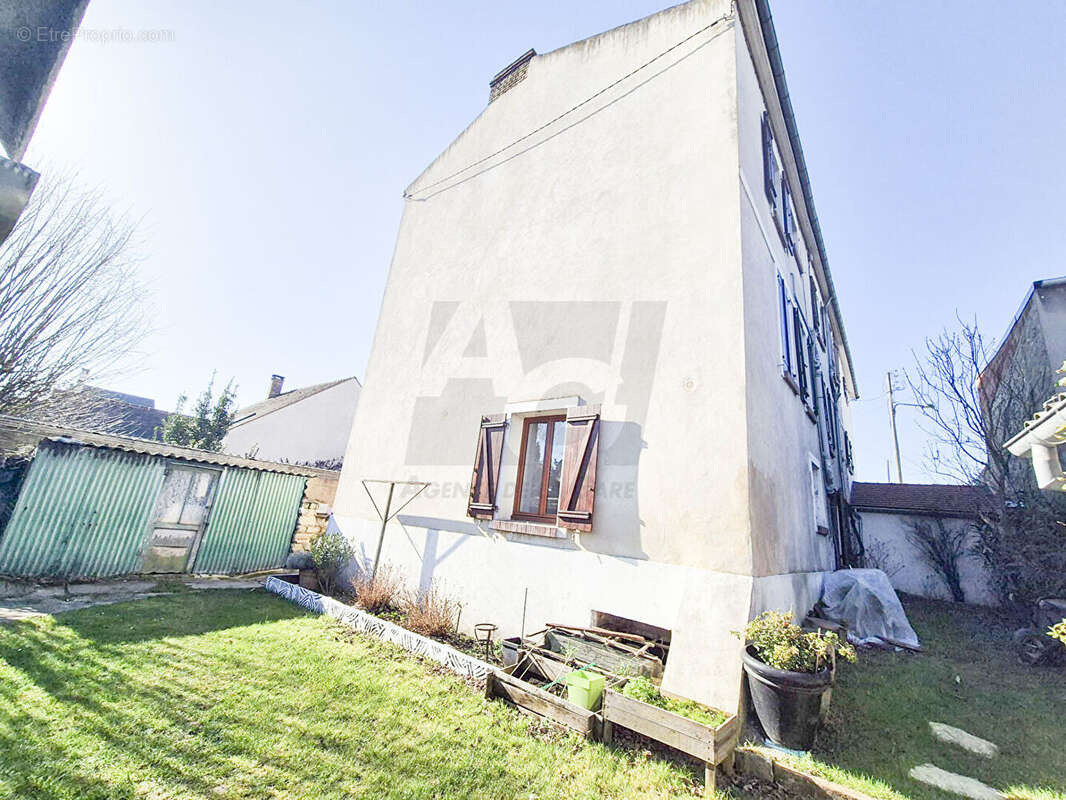 Appartement à CARRIERES-SUR-SEINE