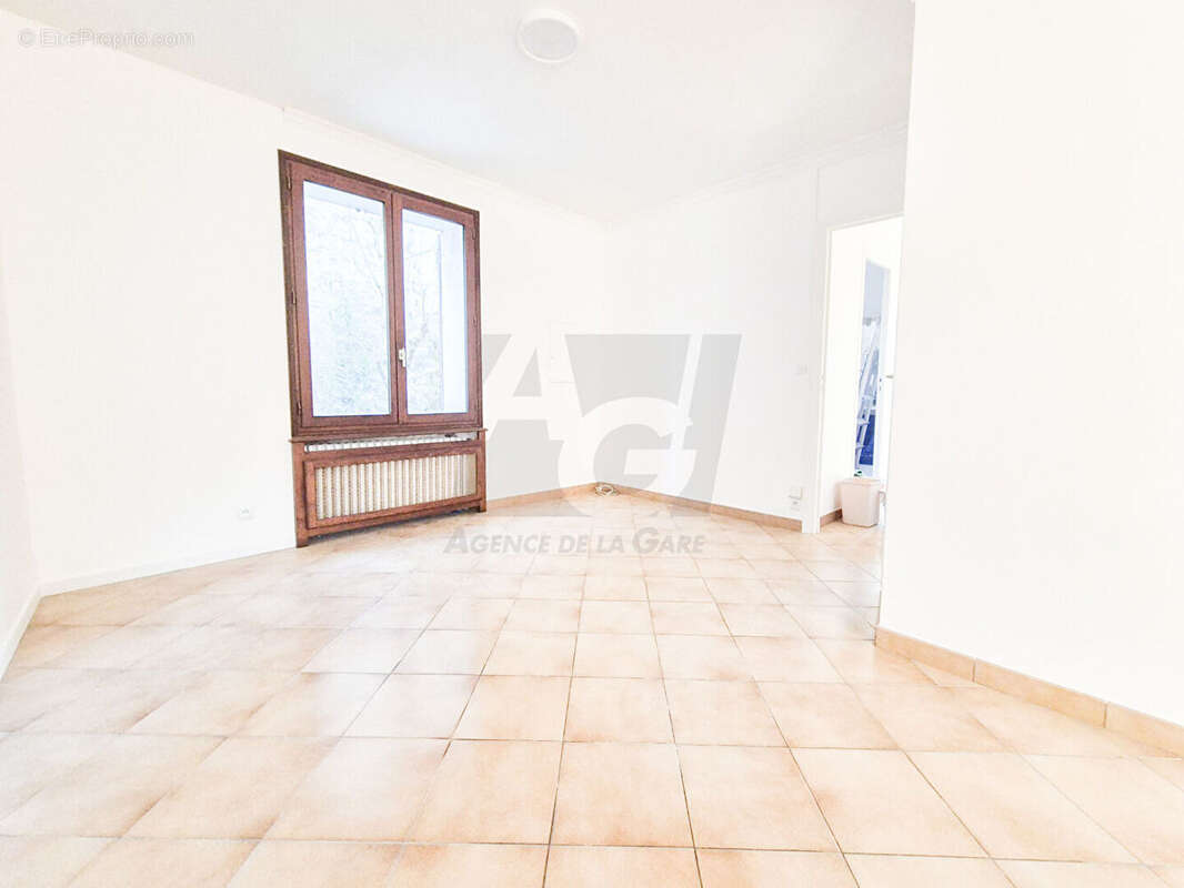 Appartement à CARRIERES-SUR-SEINE