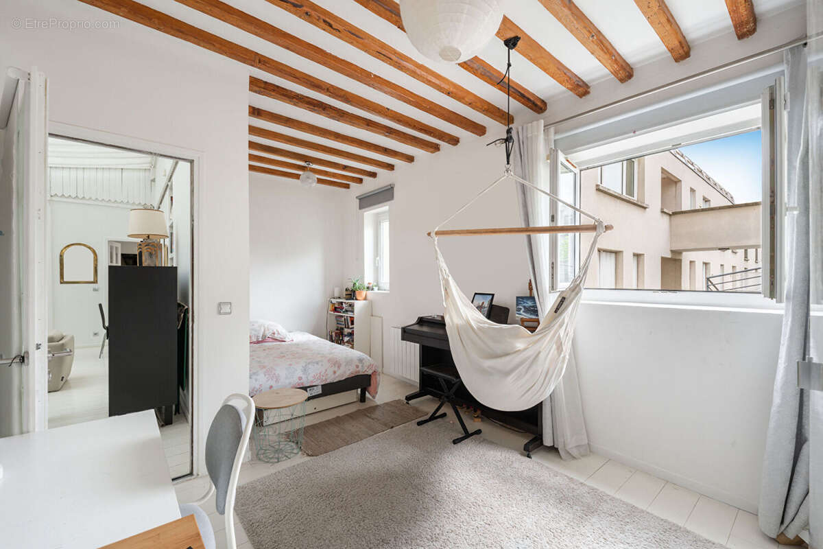 Appartement à PARIS-18E