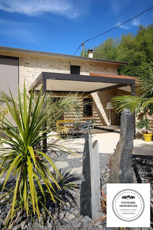 pergola  - Maison à ROMANS-SUR-ISERE