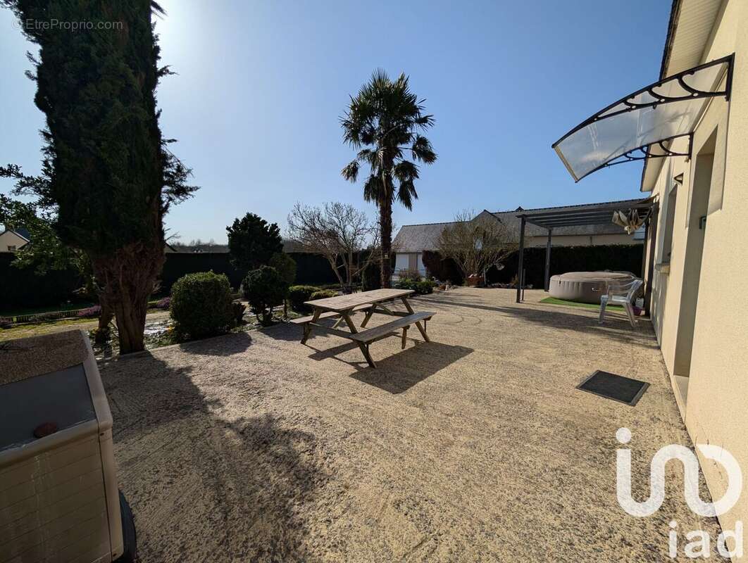 Photo 2 - Maison à LA CHAPELLE-AUX-FILTZMEENS