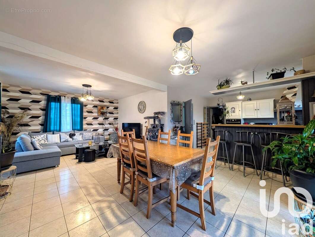 Photo 5 - Maison à LA CHAPELLE-AUX-FILTZMEENS