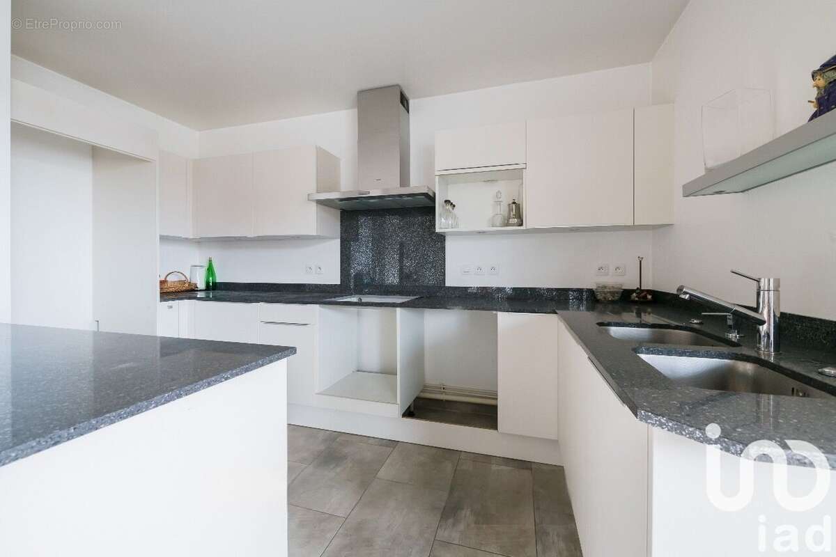 Photo 5 - Appartement à CHAMPS-SUR-MARNE