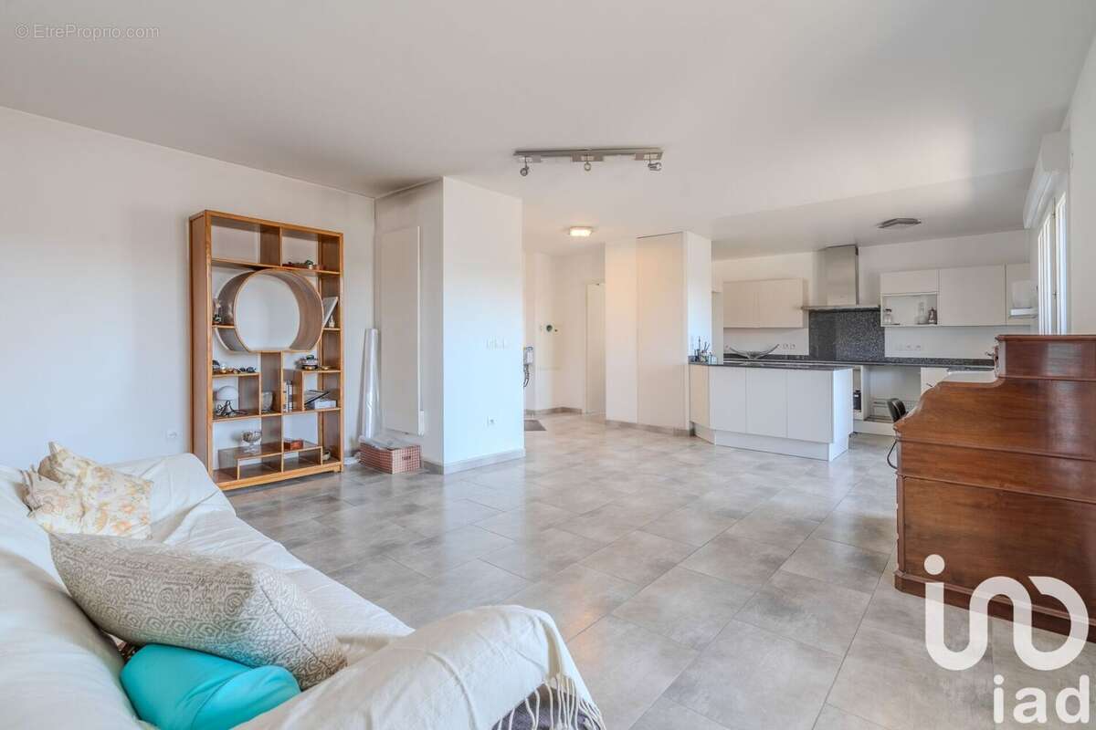 Photo 6 - Appartement à CHAMPS-SUR-MARNE