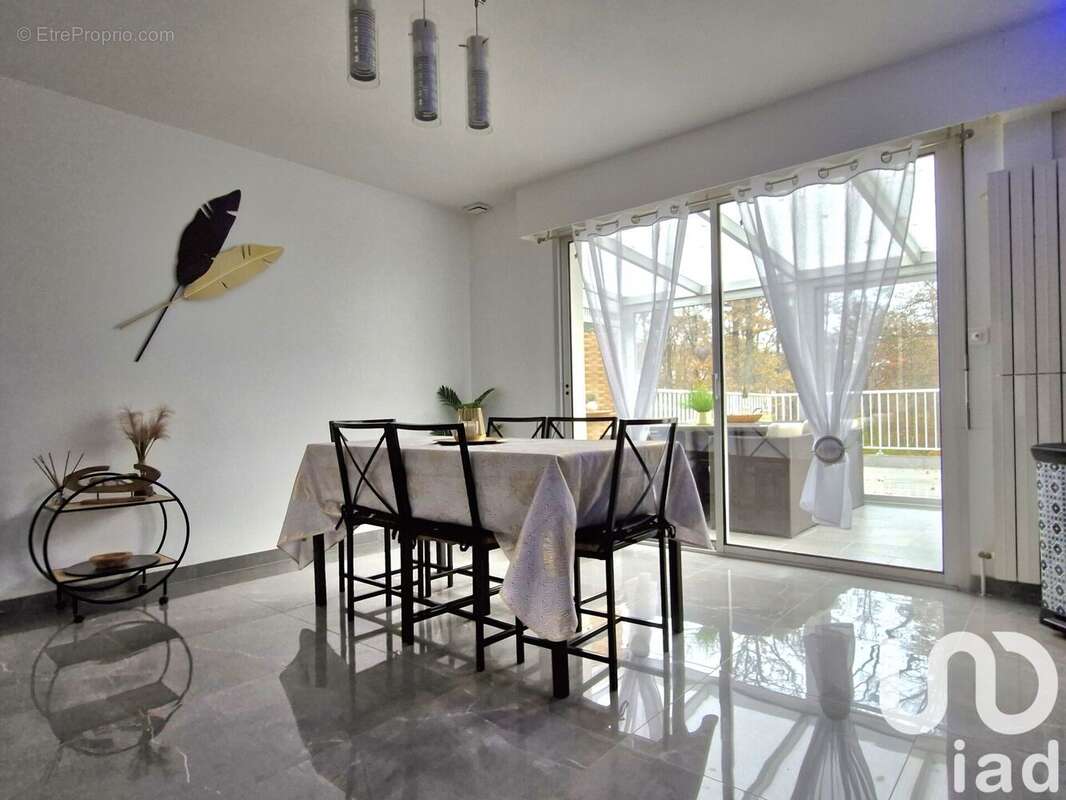 Photo 5 - Maison à TRIE-CHATEAU