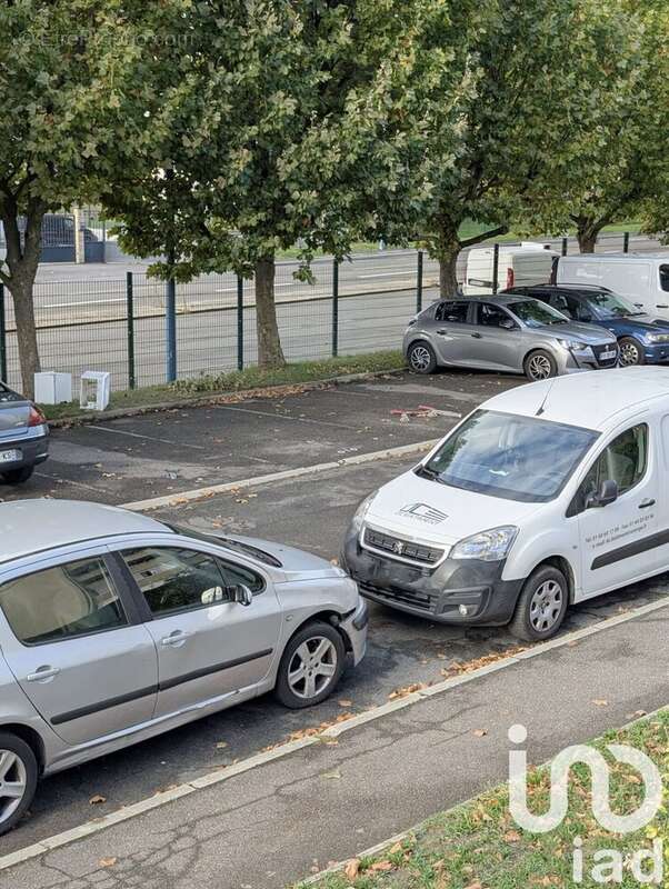 Photo 5 - Parking à VILLIERS-LE-BEL