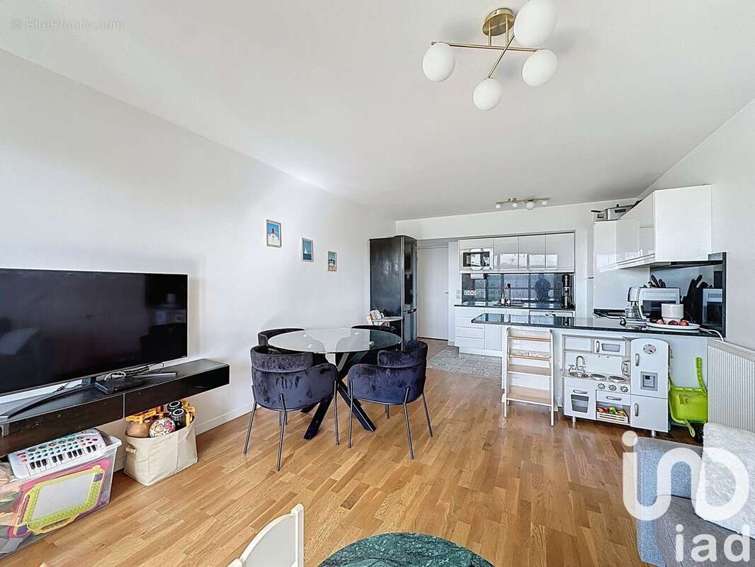 Photo 4 - Appartement à ASNIERES-SUR-SEINE
