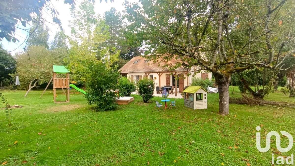 Photo 2 - Maison à CHEVANNES