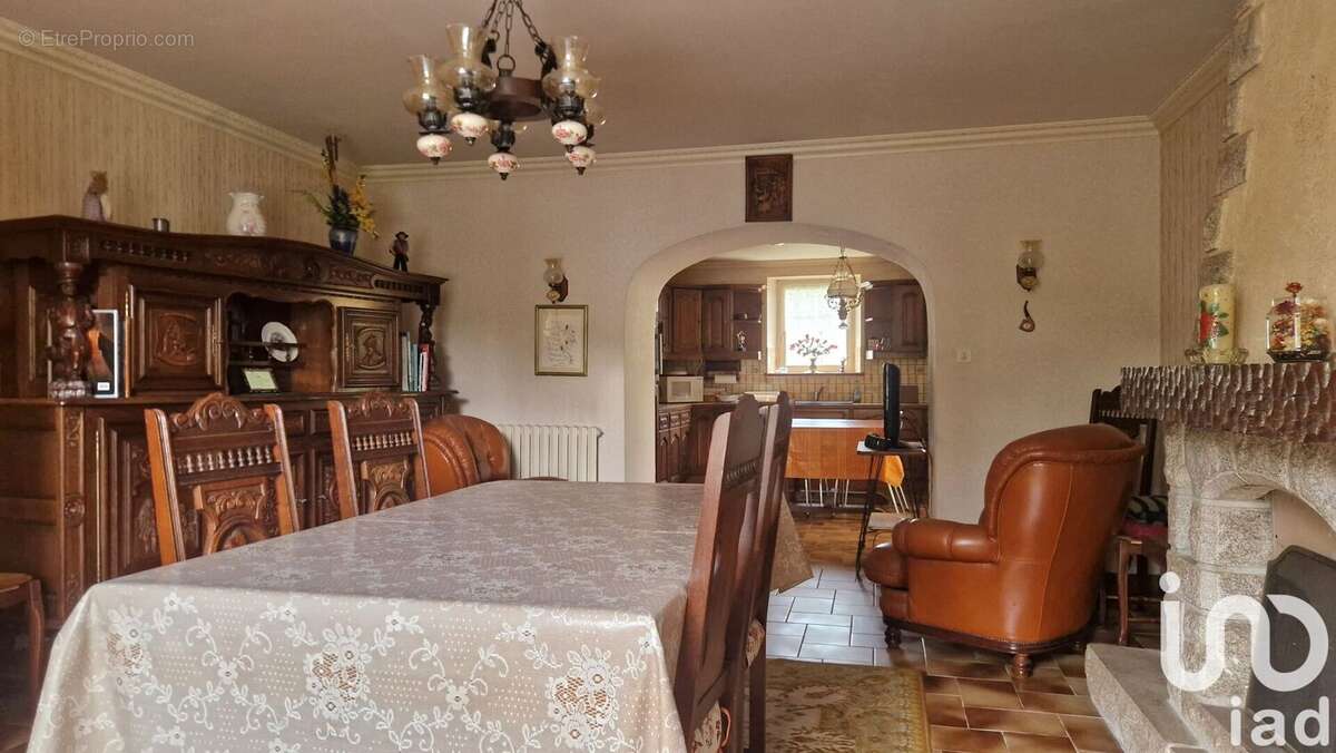 Photo 2 - Maison à SAINT-THELO