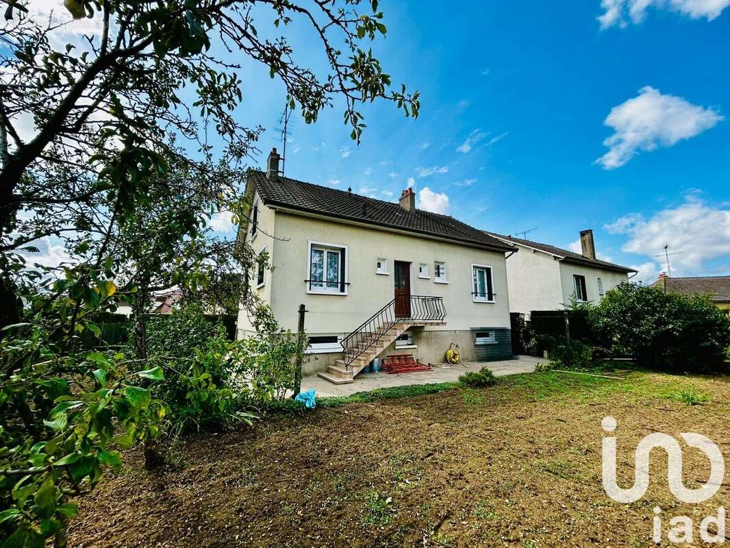 Photo 2 - Maison à PUSSAY