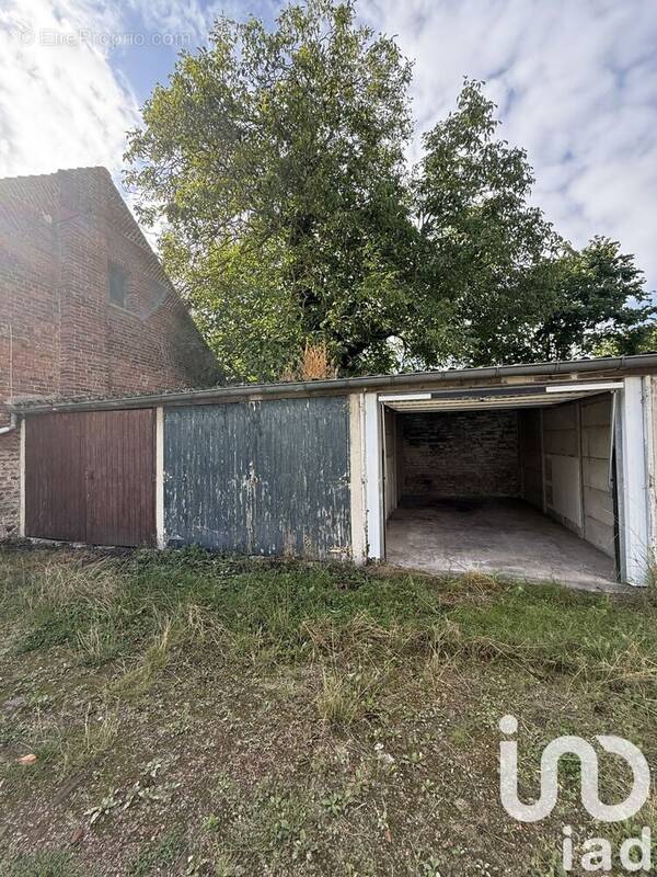 Photo 1 - Parking à DOUAI