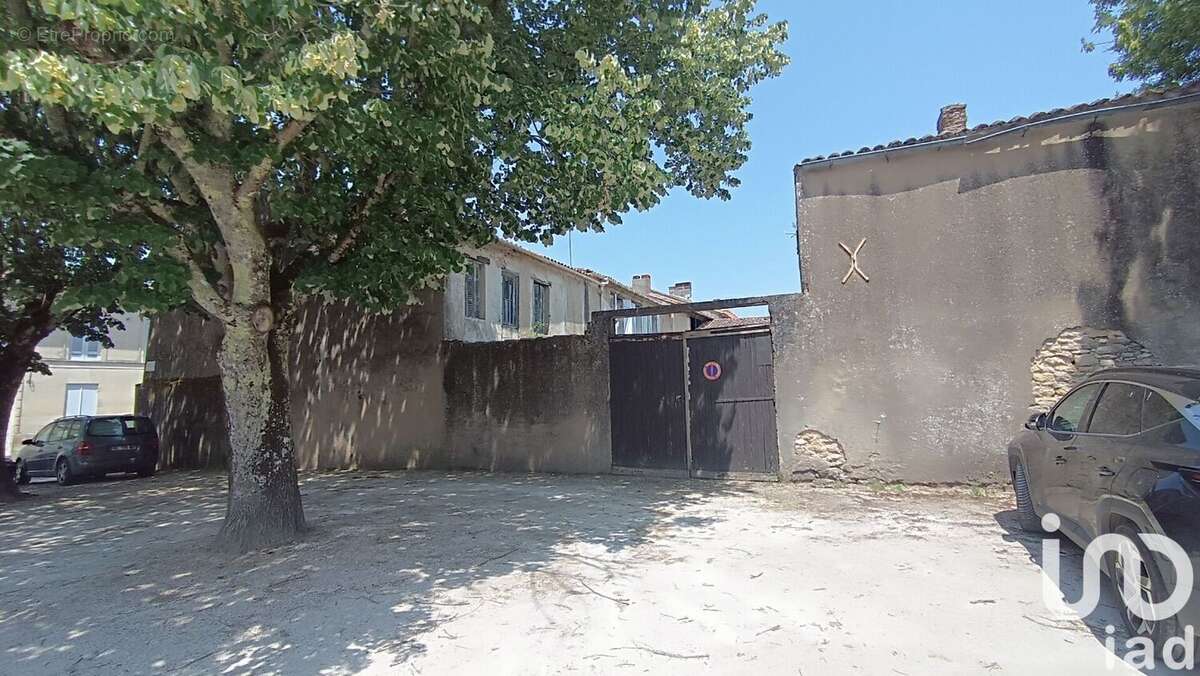 Photo 2 - Maison à ETAULIERS