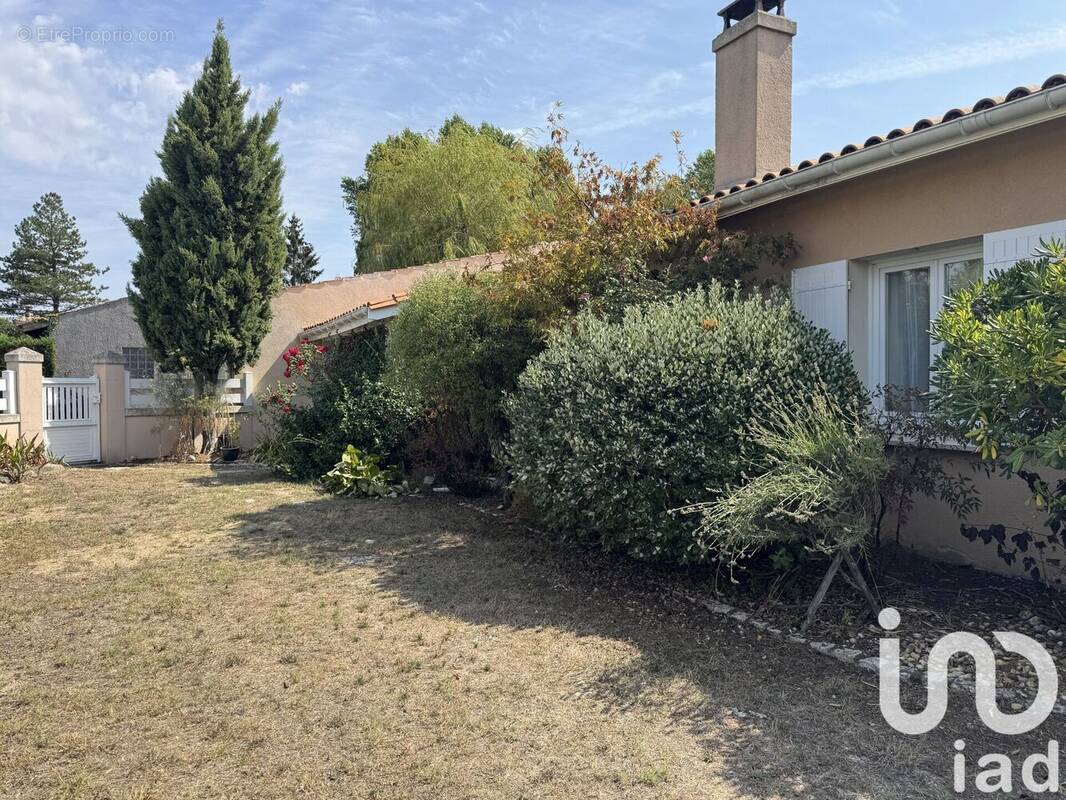 Photo 1 - Maison à BERSON