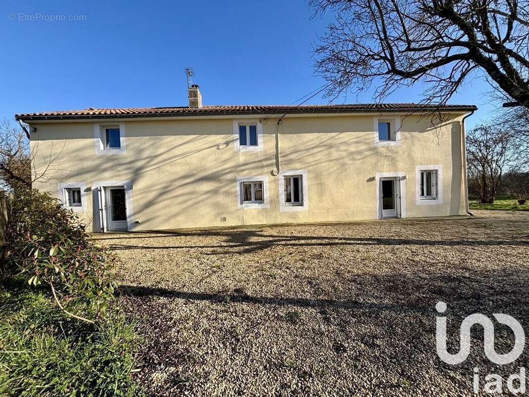 Photo 6 - Maison à ARGENTON-CHATEAU