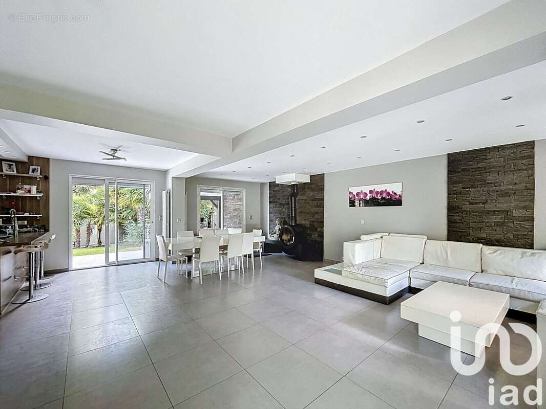 Photo 6 - Maison à CLAYE-SOUILLY