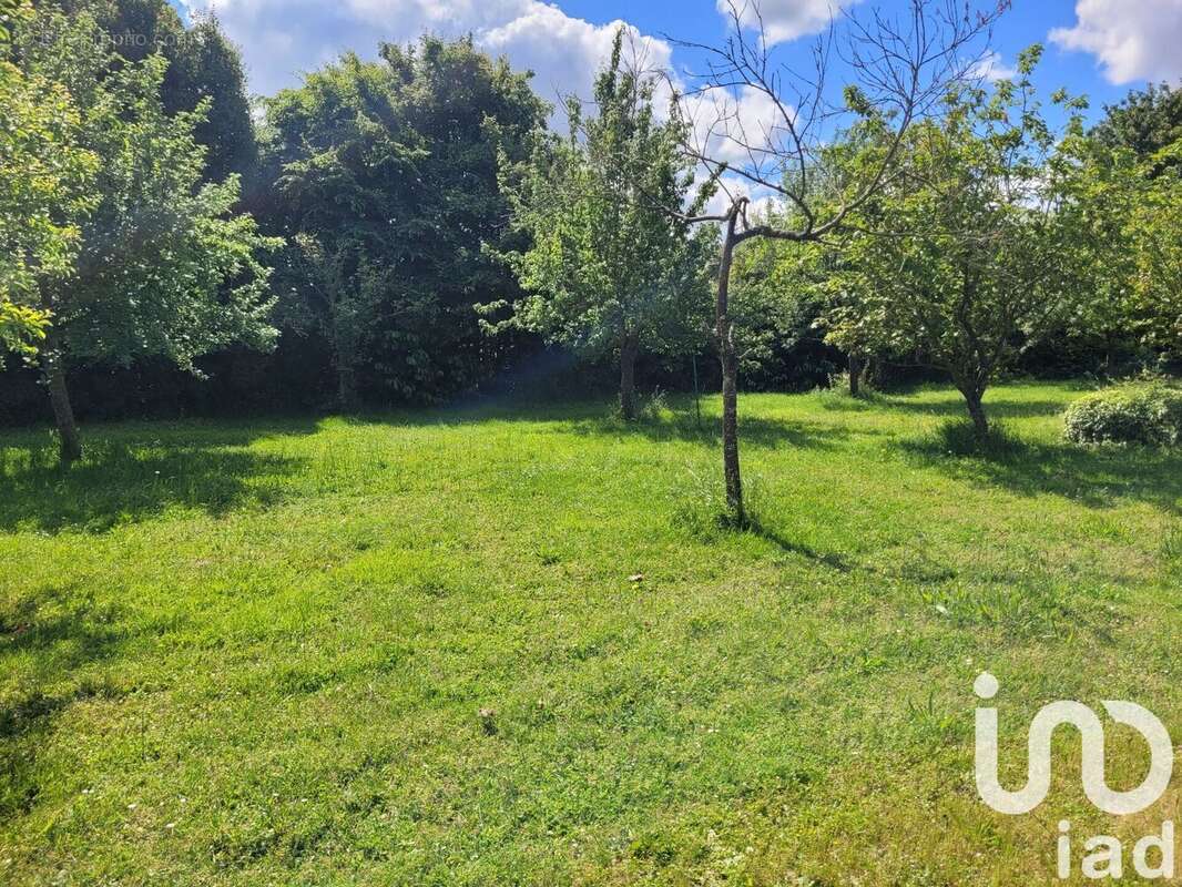 Photo 2 - Terrain à NEUVILLALAIS