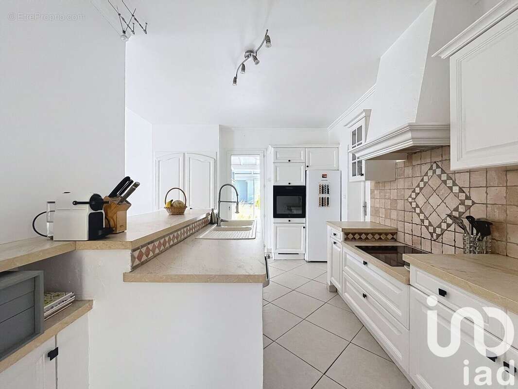 Photo 4 - Maison à LE CASTELLET