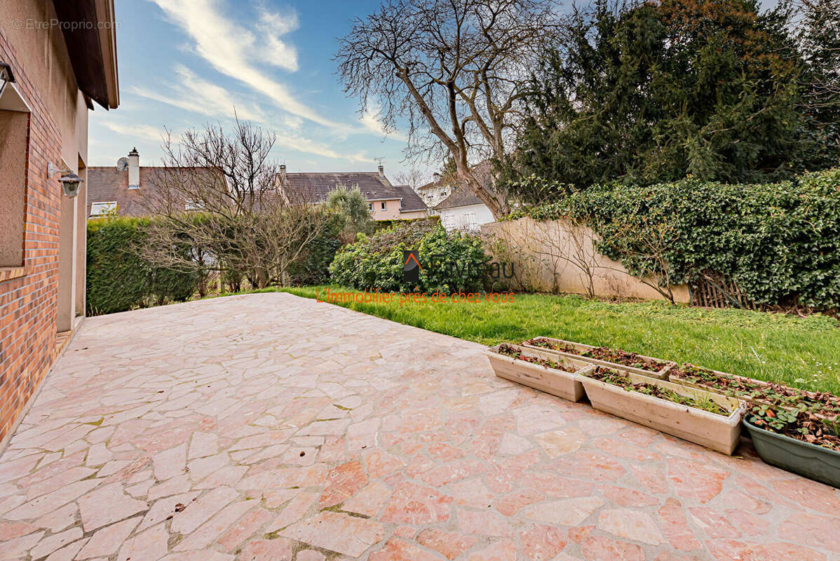 Maison à L&#039;HAY-LES-ROSES