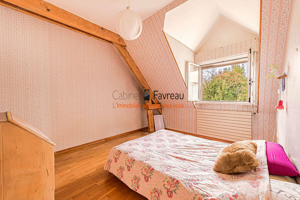 Maison à L&#039;HAY-LES-ROSES