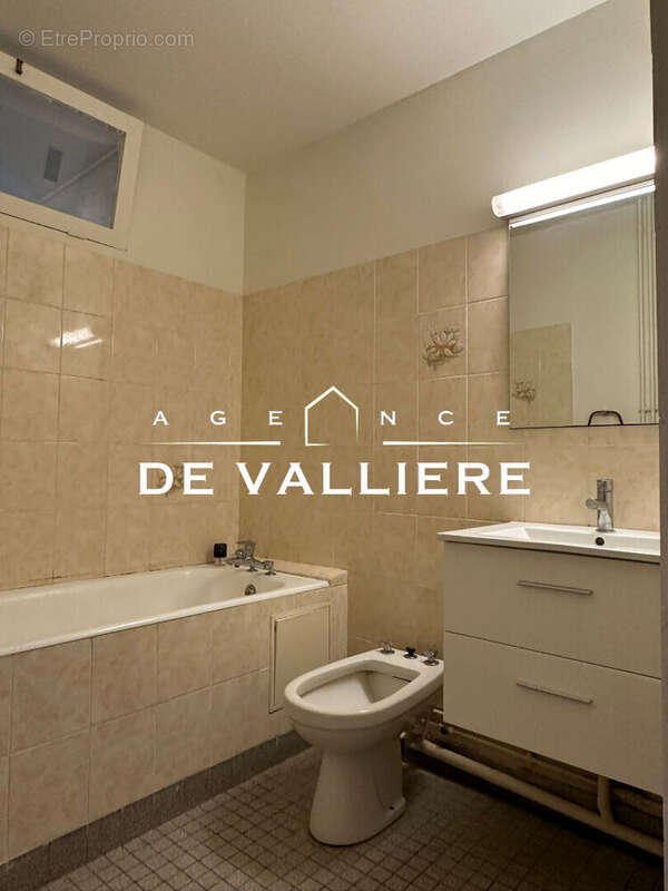 Appartement à NANTERRE