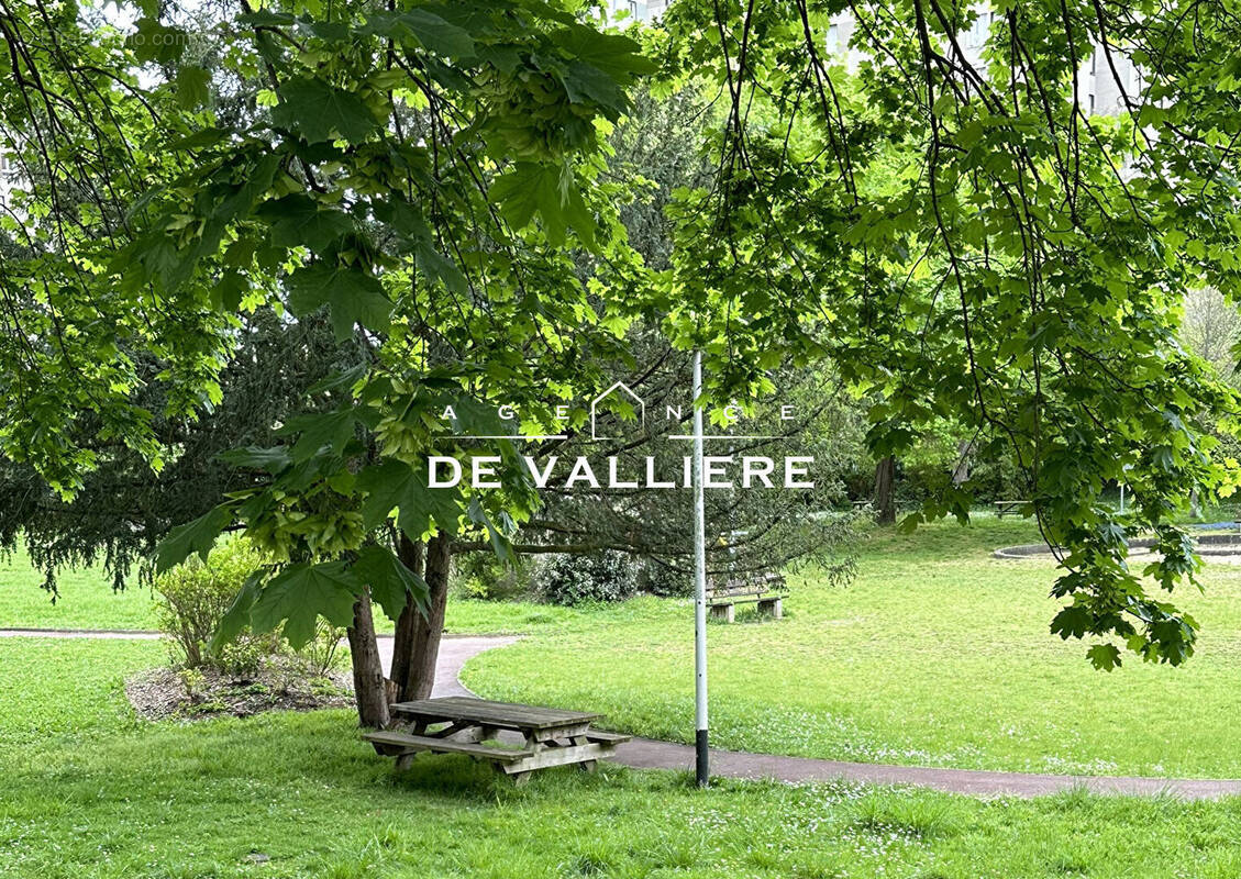 Appartement à NANTERRE