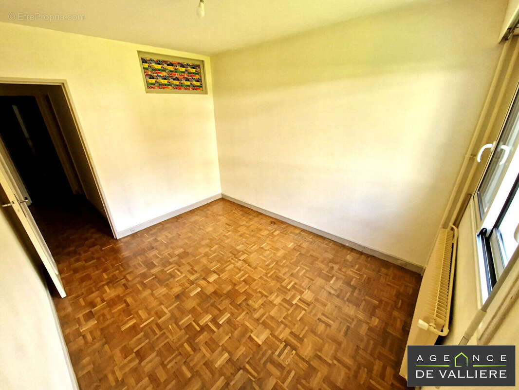 Appartement à NANTERRE