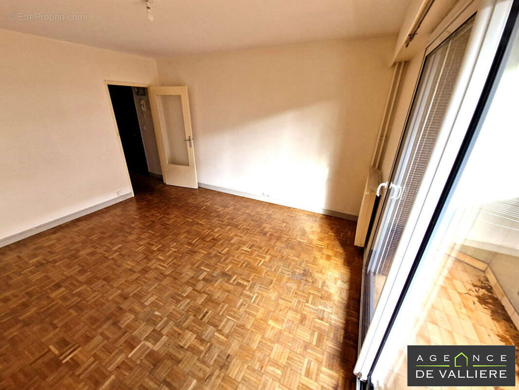 Appartement à NANTERRE