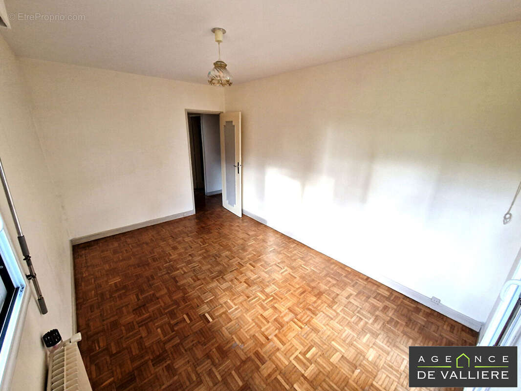 Appartement à NANTERRE