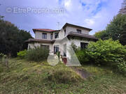 Maison à SAINT-MAUR-DES-FOSSES