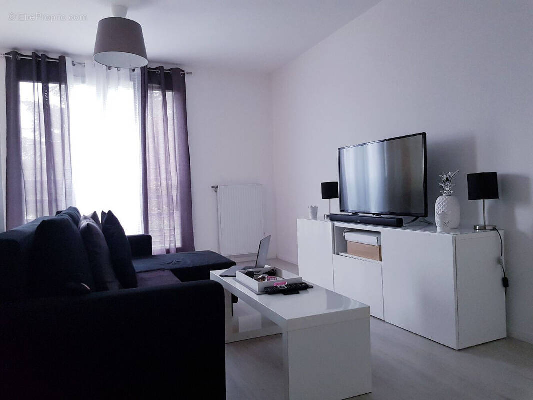 Appartement à SAINT-PIERRE-DU-PERRAY