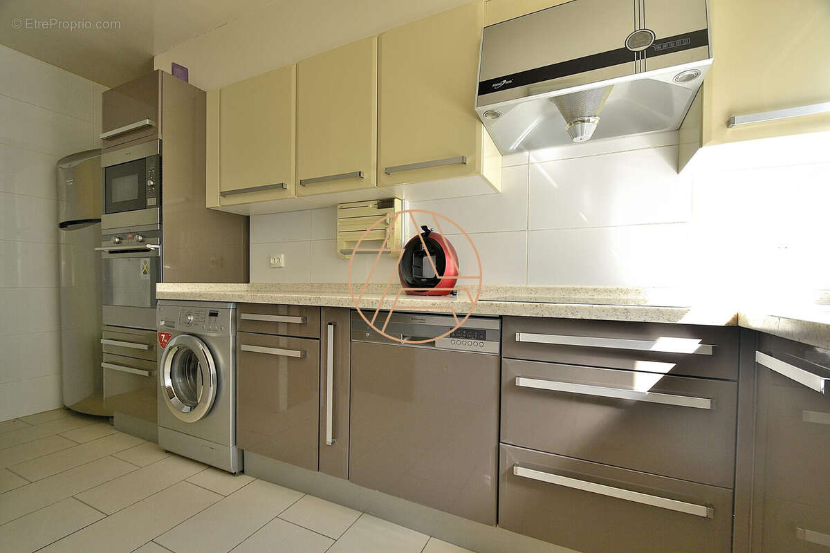 Appartement à SAINT-MAUR-DES-FOSSES