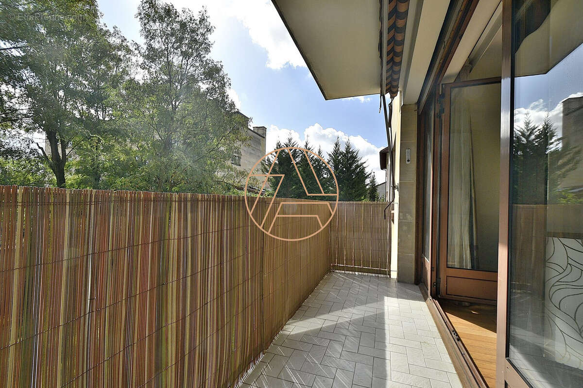 Appartement à SAINT-MAUR-DES-FOSSES