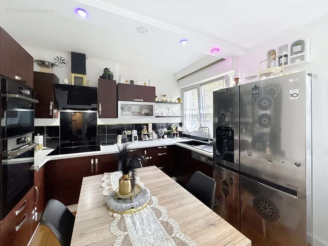 Appartement à L'HAY-LES-ROSES